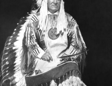 Charging-Bear-son-of-Grass-aka-John-Grass-Sihasapa-1912-2